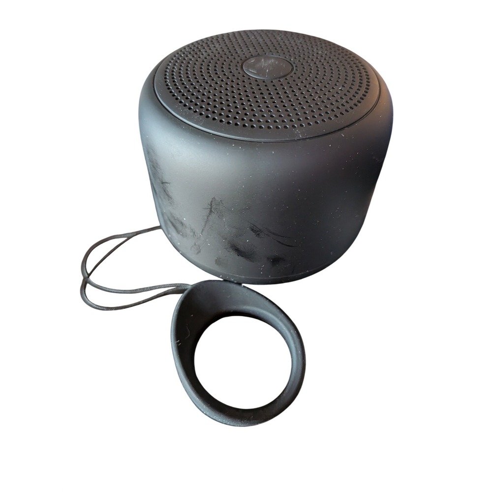 Portable Wireless‎ Bluetooth Speaker Matte Black with Integrated Carry Strap